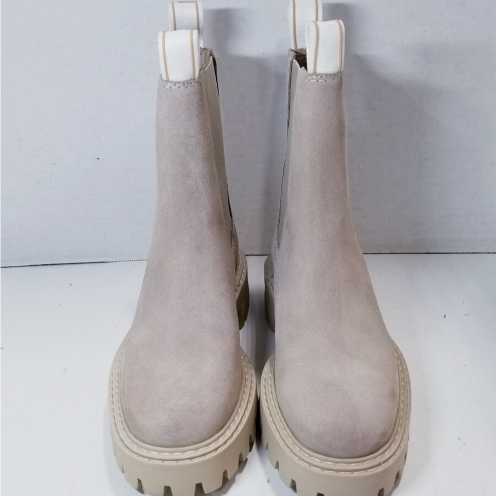 Last Daze Suede Taupe Boots sz 40 EU